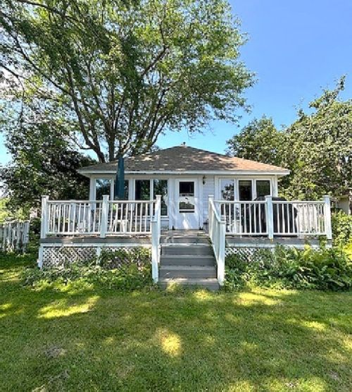 9533 273rd Ave, Trevor, WI, 53179-9100 | Card Image