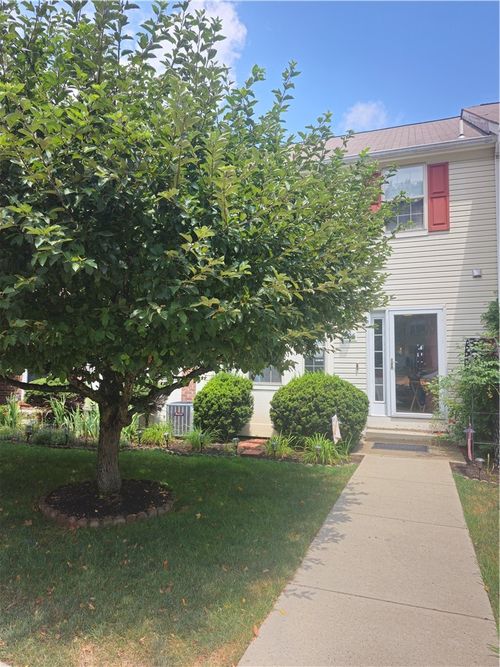 206 Hillvue Drive, Seven Fields Boro, PA, 16046 | Card Image