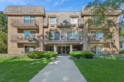 1s-69 Lincoln Ave, Riverside, IL, 60546-2535 | Card Image