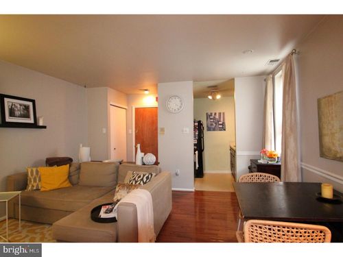 apt-f-2025 Arch St, PHILADELPHIA, PA, 19103-1437 | Card Image