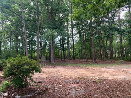 129 Green Dr, Morrisville, NC, 27560-8715 | Card Image