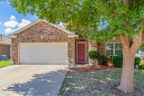 2790 Sun Rise Ln, Grand Prairie, TX, 75052-8581 | Card Image
