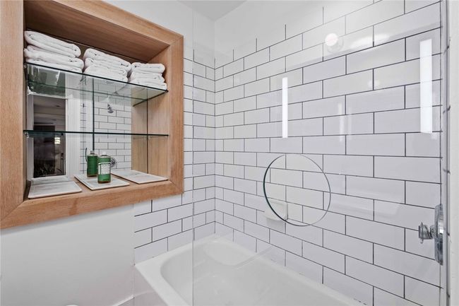 503 E Live Oak St, House other with 3 bedrooms, 1 bathrooms and 2 parking in Austin TX | Image 13