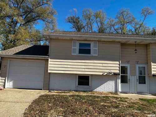 apt-a-1107 Eisenhower Dr, Pekin, IL, 61554-3695 | Card Image