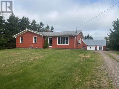 1176 Center Line Rd, House other with 2 bedrooms, 1 bathrooms and null parking in Elmsdale PE | Image 1