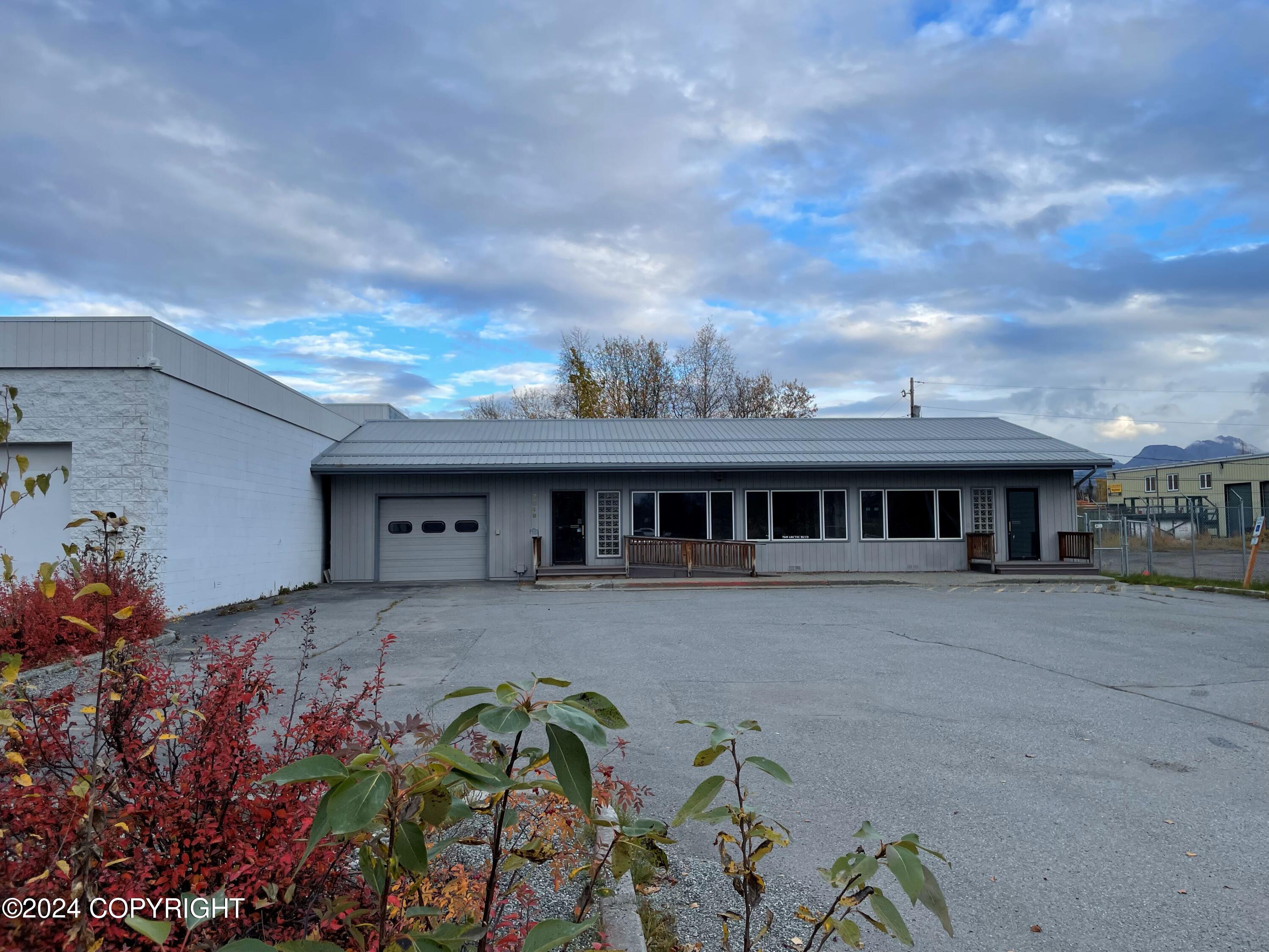 7049 Arctic Blvd, Anchorage, AK 99518