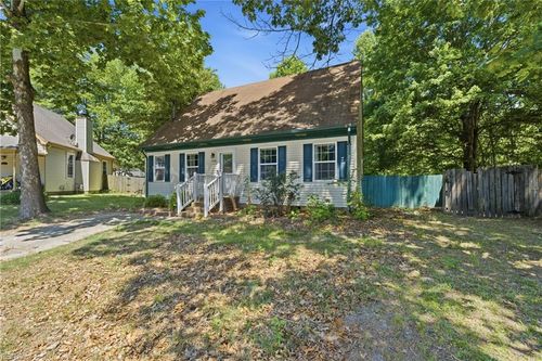 4406 Breezewood Ct, Portsmouth, VA, 23703-1551 | Card Image
