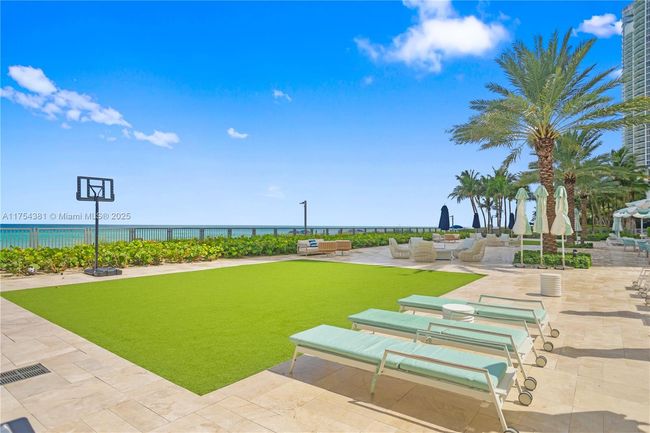 APT-3202 - 16051 Collins Ave, Condo with 2 bedrooms, 3 bathrooms and null parking in Sunny Isles Beach FL | Image 33
