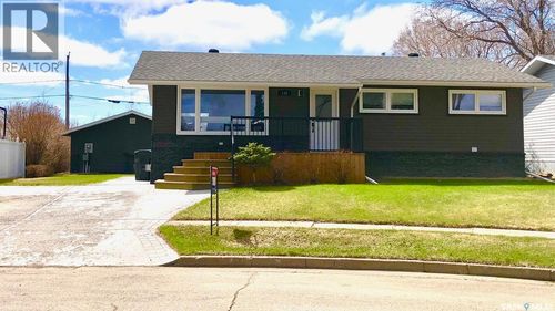 146 Jubilee Cres, Canora, SK, S0A0T0 | Card Image