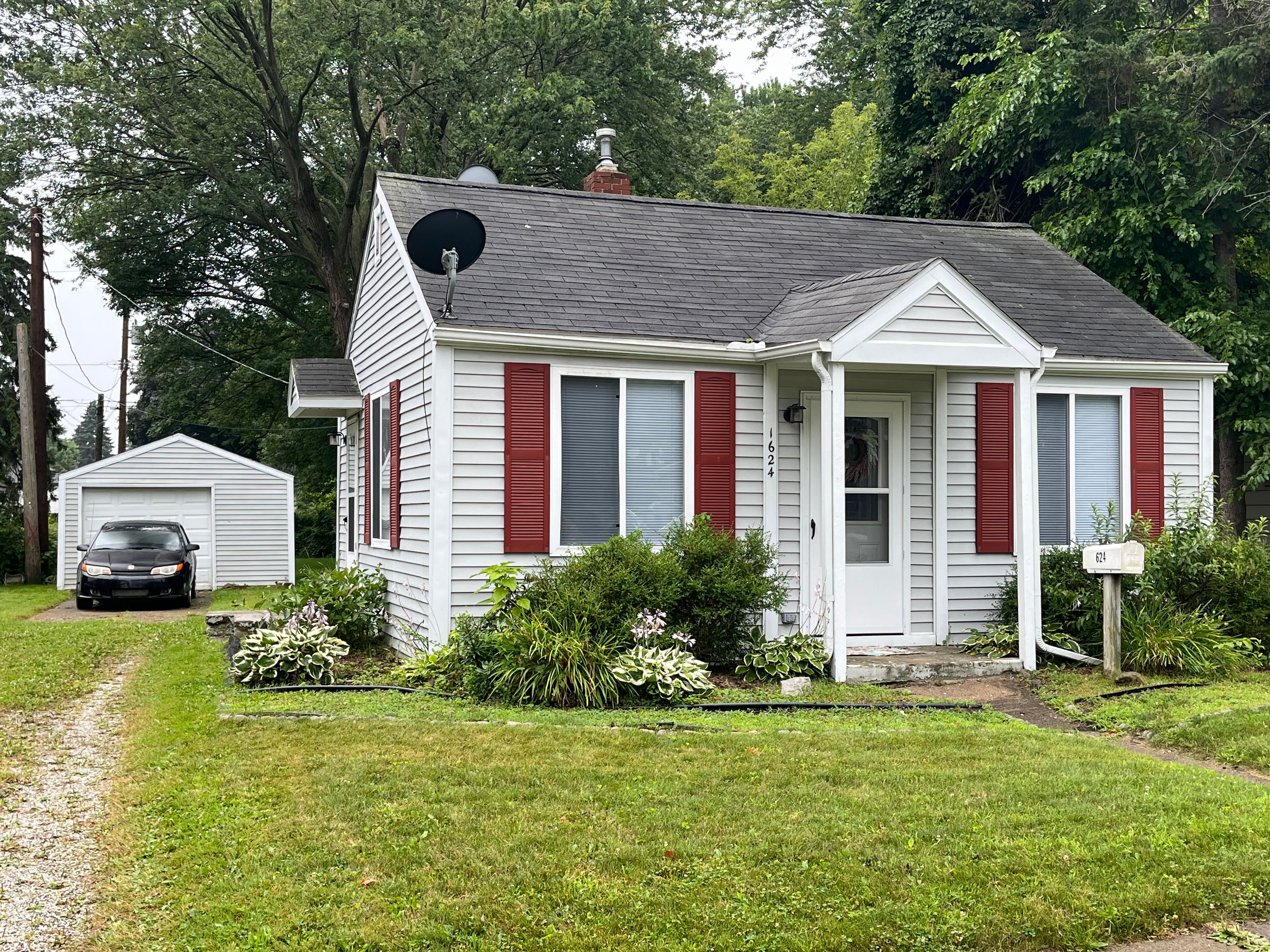 Lyon St, Port Huron, MI 48060