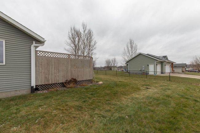 32-web-or-mls-32-Back View.jpg | Image 32