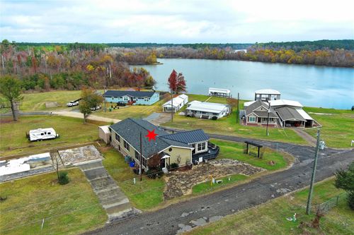 121 Read Oak, Onalaska, TX, 77360 | Card Image