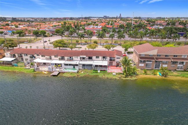 5863 - 5863 W 28 Th Ave, Condo with 2 bedrooms, 2 bathrooms and null parking in Hialeah FL | Image 27