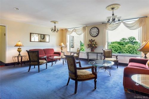 apt-1t-279 Broadway, Yonkers, NY, 10701-2416 | Card Image