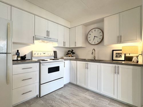 311-41 Rykert St, Saint Catharines, ON, L2S3A4 | Card Image