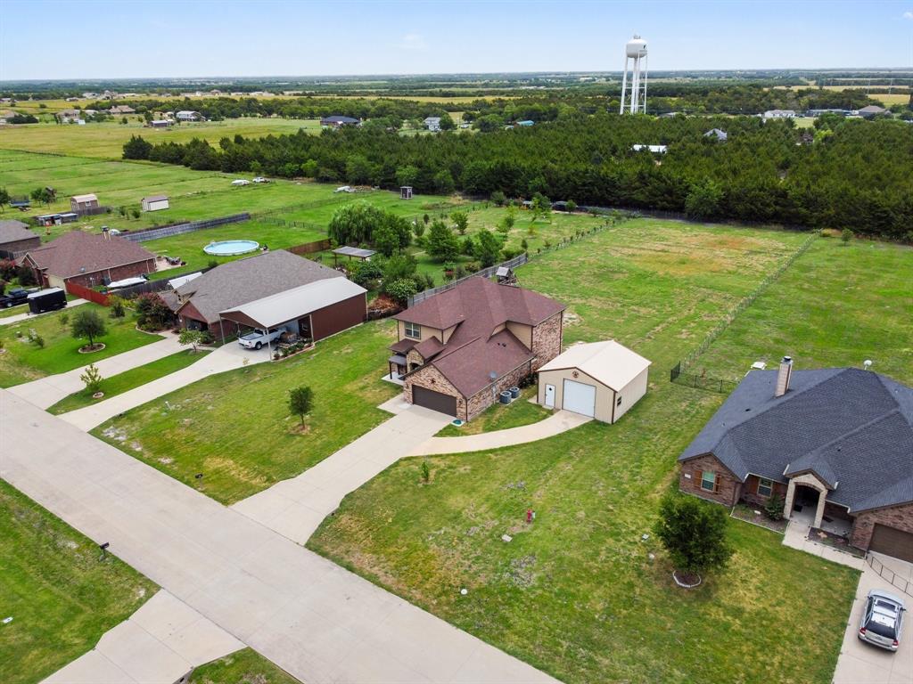 Gunsmoke Dr, Farmersville, TX 75442