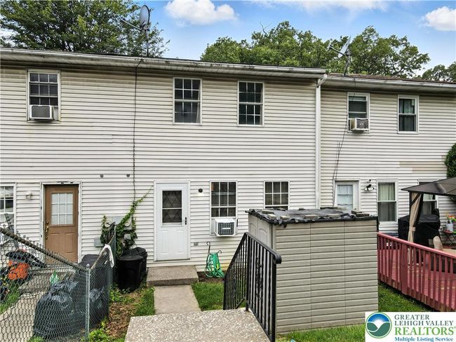 2818 Klein St, Townhouse with 3 bedrooms, 2 bathrooms and null parking in Allentown PA | Image 43