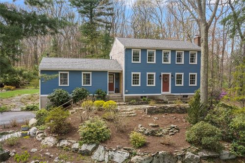 70 Williams Rd, Smithfield, RI, 02917-1407 | Card Image