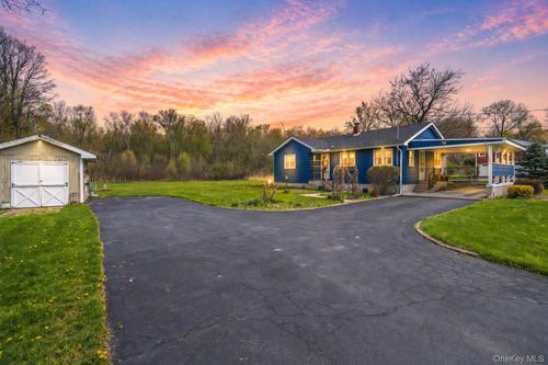 129 Mill St, Wallkill, NY, 12589-2843 | Card Image