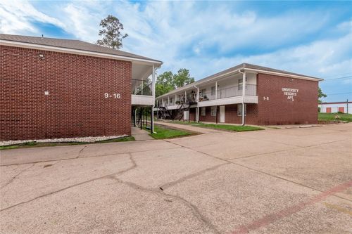 apt-6-600 Palm St, Huntsville, TX, 77340-6149 | Card Image