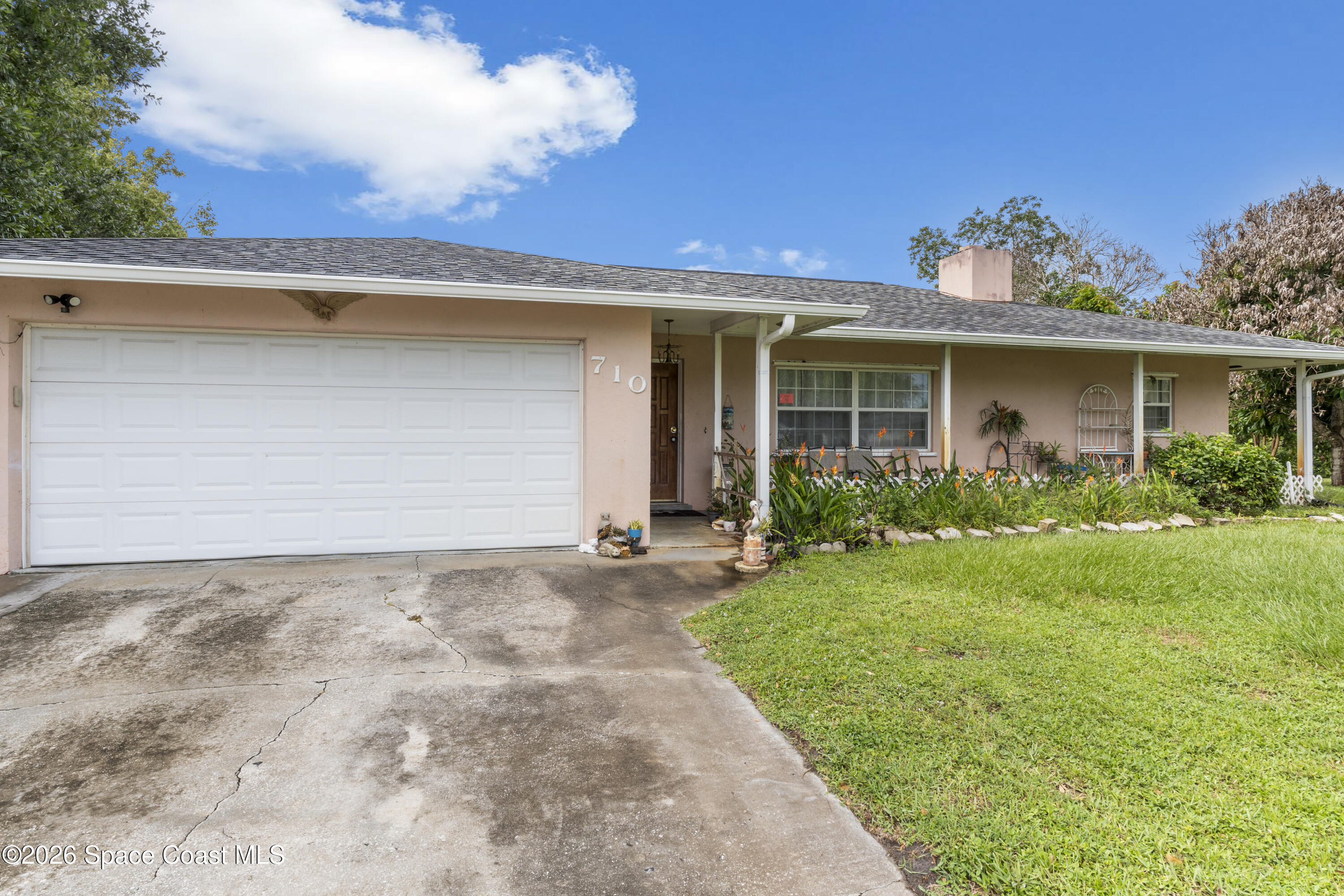 Residential in Sebastian 3