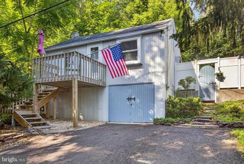 247 Pinetown Rd, NORRISTOWN, PA, 19403-2022 | Card Image