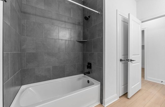 6517 Apache Plum Ln, House other with 3 bedrooms, 2 bathrooms and null parking in Spicewood TX | Image 16