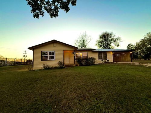 209 County Road 310, Rockdale, TX, 76567-5226 | Card Image