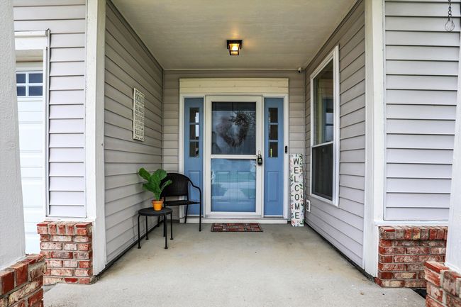 A welcoming entrance! | Image 4