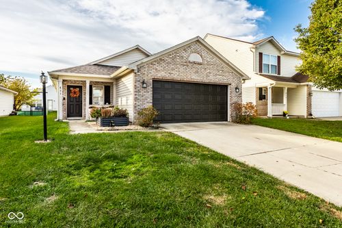 671 Day Break Dr, Greenwood, IN, 46143-7379 | Card Image