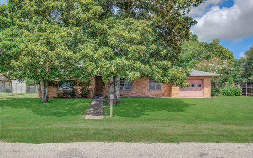 414 Forest St, Columbus, TX, 78934-1517 | Card Image