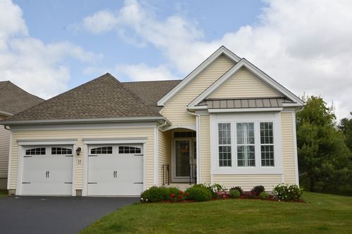 14-14 Hartshorne Way, Methuen, MA, 01844-2281 | Card Image
