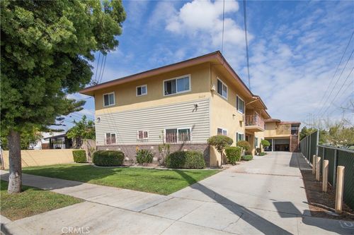3245 Live Oak St, Huntington Park, CA, 90255-6137 | Card Image