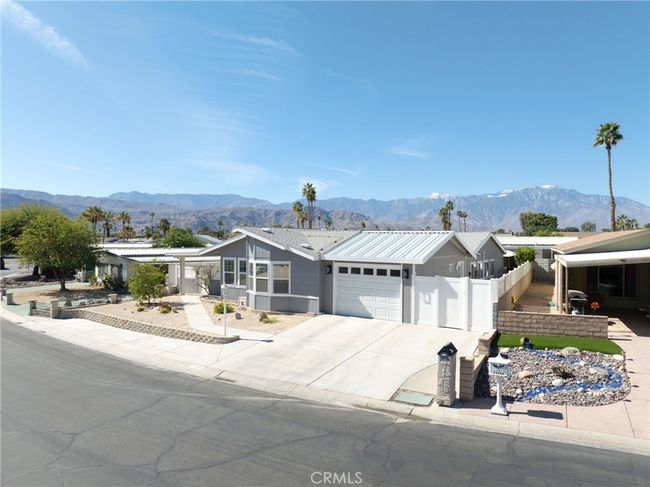 73550 Cabazon Peak Dr, House other with 3 bedrooms, 2 bathrooms and 1 parking in Palm Desert CA | Image 5