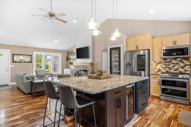 15-web-or-mls-A7405289 | Image 11