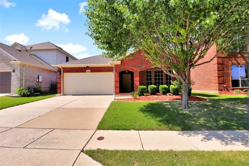 6045 Horse Trap Dr, Fort Worth, TX, 76179-7555 | Card Image