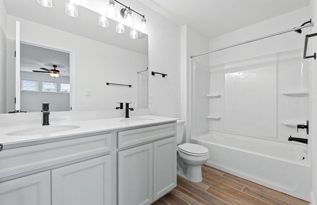 13404 Lapoynor St, House other with 4 bedrooms, 3 bathrooms and 2 parking in Manor TX | Image 14