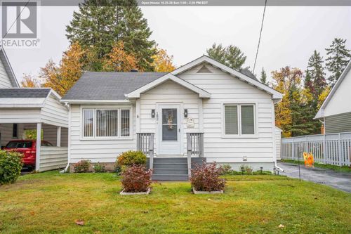 182 Lake St, Sault Ste. Marie, ON, P6A4B1 | Card Image