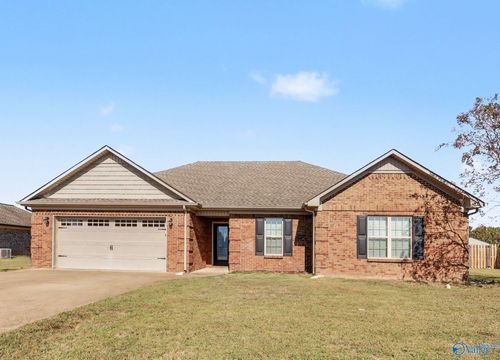 28209 Ferguson Ln, Toney, AL, 35773-5415 | Card Image