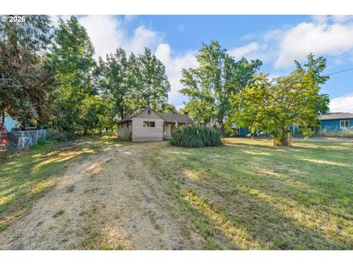 381 Se Gregory Dr, Winston, OR, 97496-5583 | Card Image
