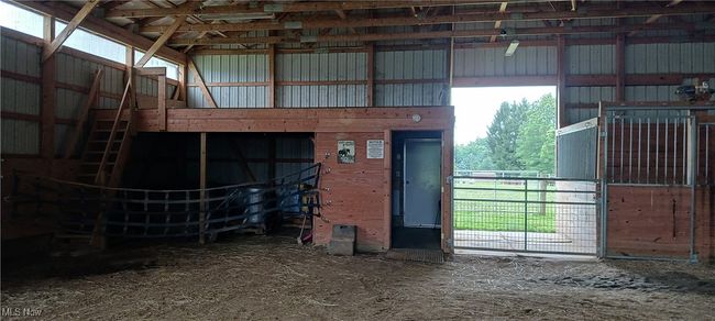 14172 Hametown Rd, Home with 2 bedrooms, 4 bathrooms and null parking in Doylestown OH | Image 39