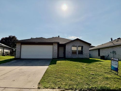 4249 Gray Fox Dr, Fort Worth, TX, 76123-2544 | Card Image