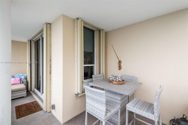 APT-1006 - 888 Brickell Key Dr, Condo with 1 bedrooms, 2 bathrooms and null parking in Miami FL | Image 20