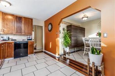 386 - 2211 19 St Ne, Home with 3 bedrooms, 1 bathrooms and 1 parking in Calgary AB | Image 3