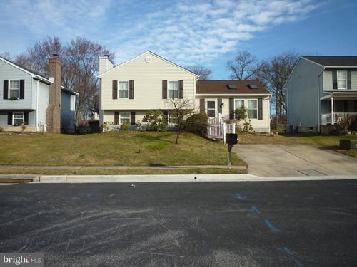 9809 Britinay Ln, BALTIMORE, MD, 21234-1864 | Card Image