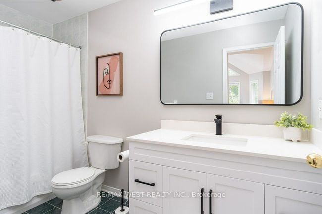 29 Sundial Crt, Condo with 4 bedrooms, 3 bathrooms and 1 parking in Collingwood ON | Image 10