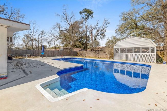 1005 Cherryhill St, House other with 3 bedrooms, 2 bathrooms and null parking in Lake Charles LA | Image 14