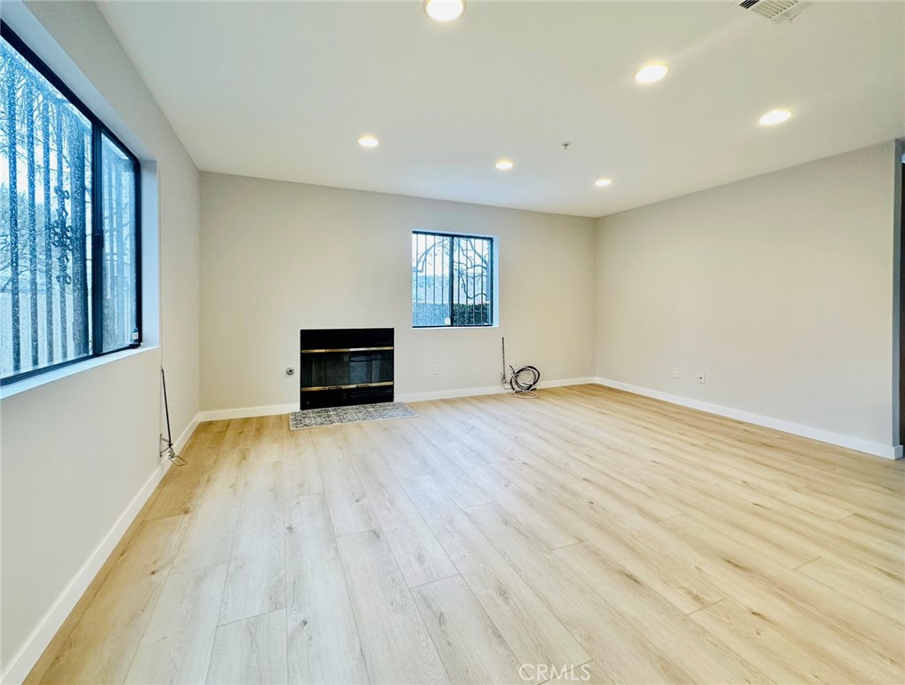 Residential Lease in Alhambra 2