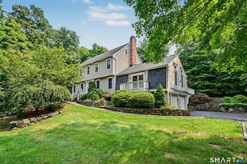 8 Indian Rock Pl, Wilton, CT, 06897-1540 | Card Image