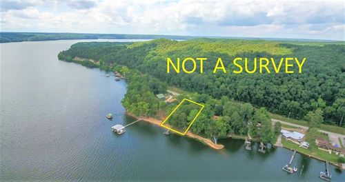 8365 Riverton Rose Trl, Cherokee, AL, 35616-6517 | Card Image
